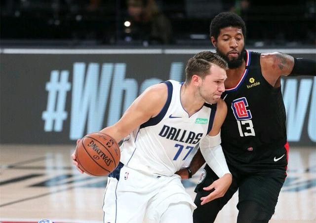 韩国队鏖战英格兰队,波尔统治全场 韩国队鏖战英格兰队,波尔统治全场