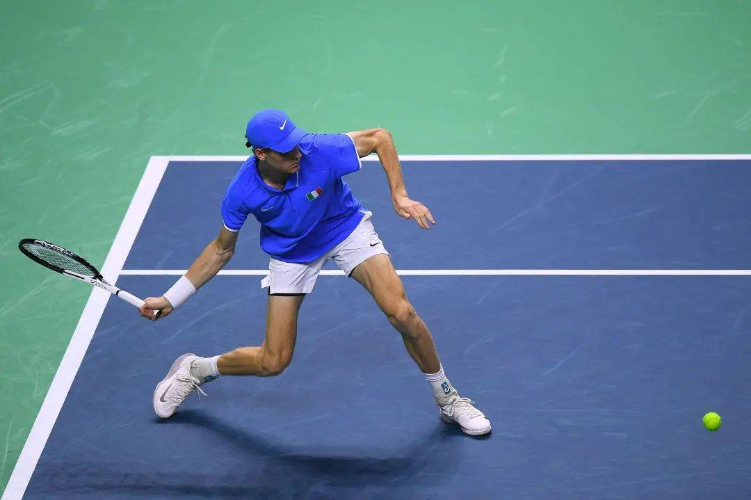 开云体育官网-戴维斯杯鏖战法网，辛纳扛起全队