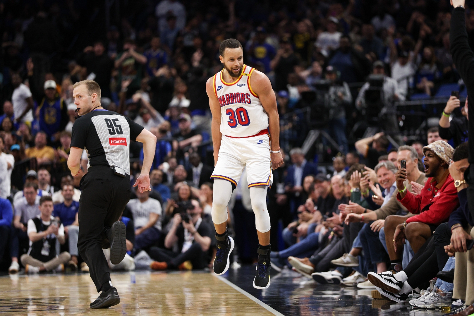 尼克斯力克勇士，詹姆斯扛起全队